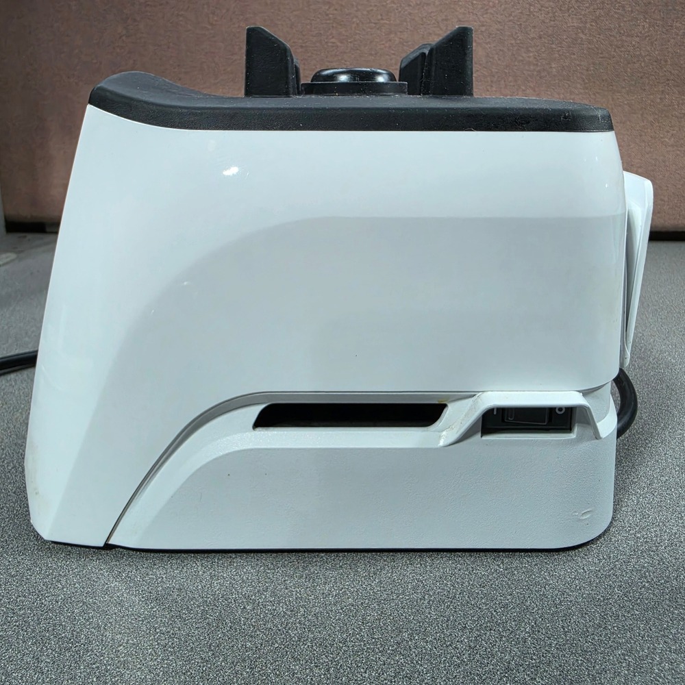 Vitamix Series A3500 Blender White Gold Excellent Professional Grade Works! - Picture 6 of 14